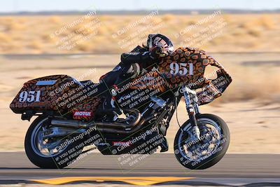 media/Jan-22-2023-CVMA (Sun) [[66d43cdebf]]/Race 14 Formula 2-American Twins (Holeshot 2nd Wave)/